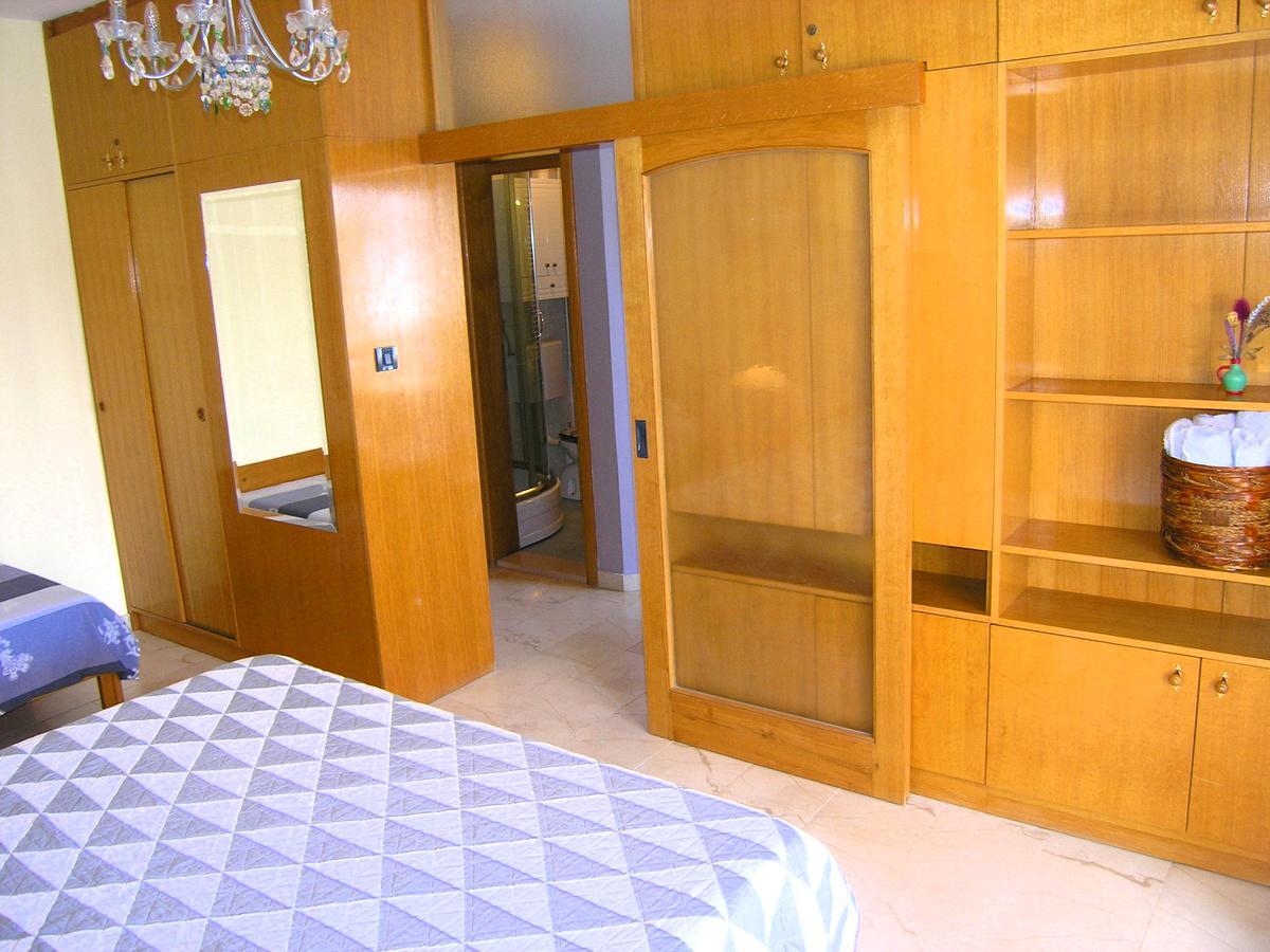 Apartments Oribella Krk Town Exterior photo