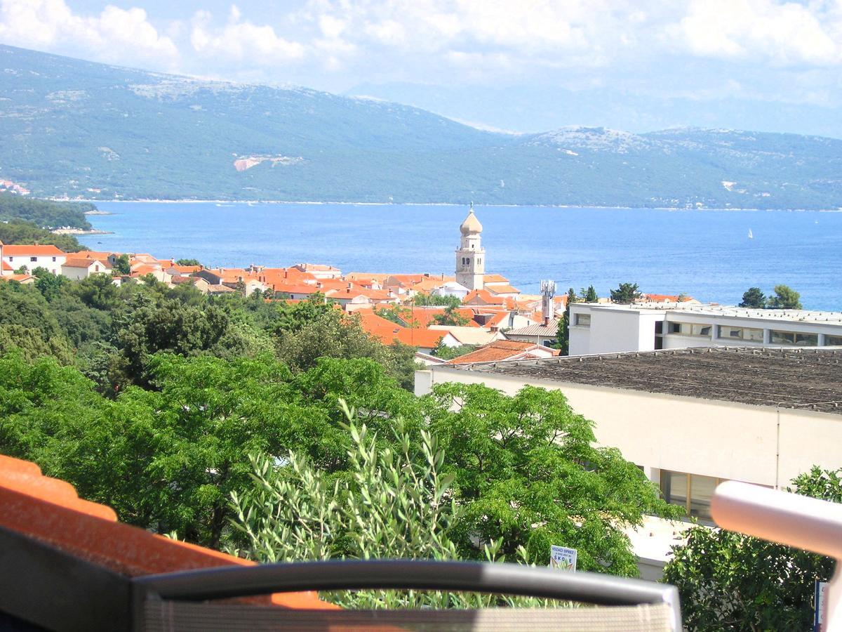 Apartments Oribella Krk Town Exterior photo